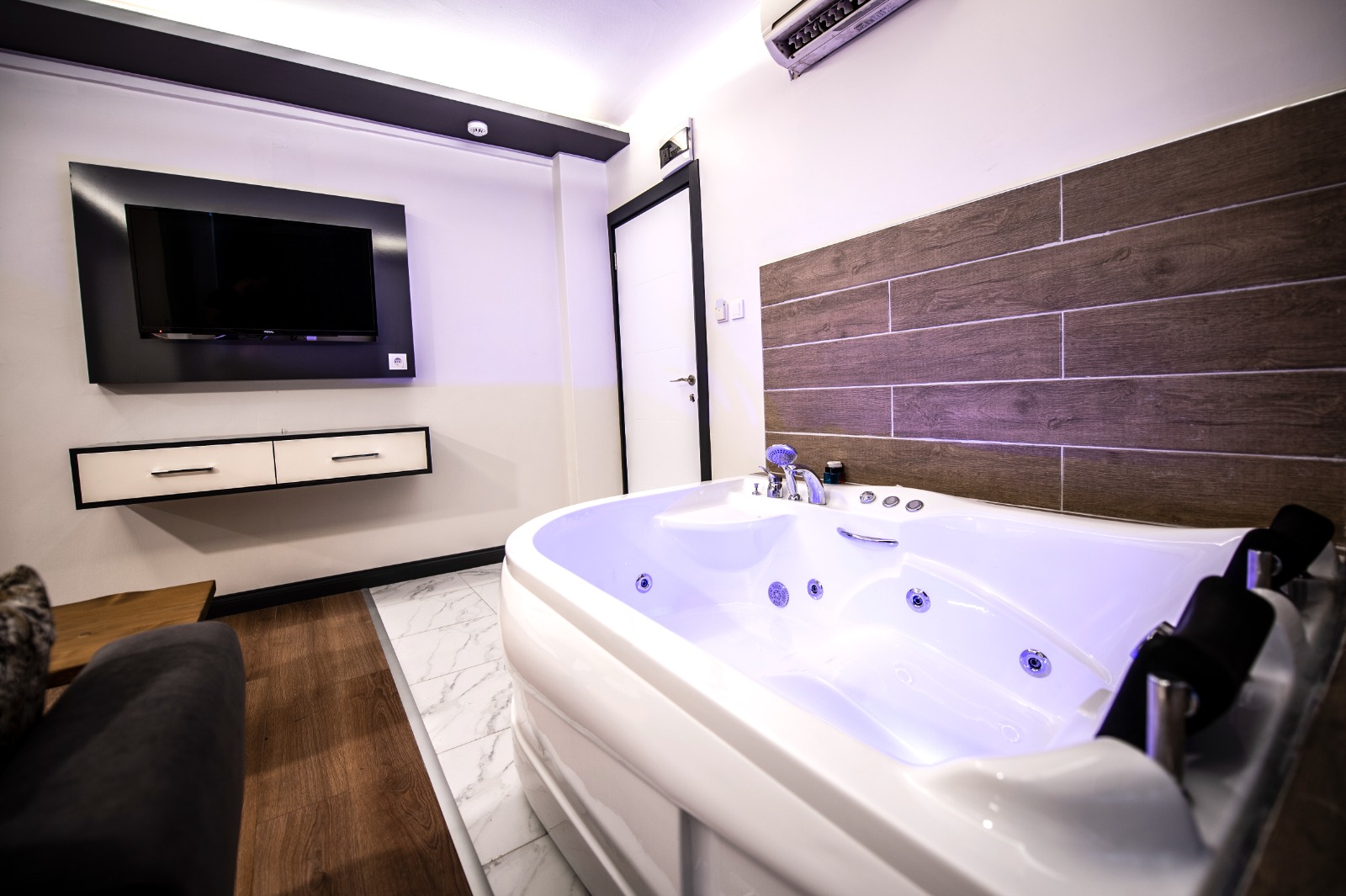 Bakirkoy-Otel-Gunluk-Konaklama